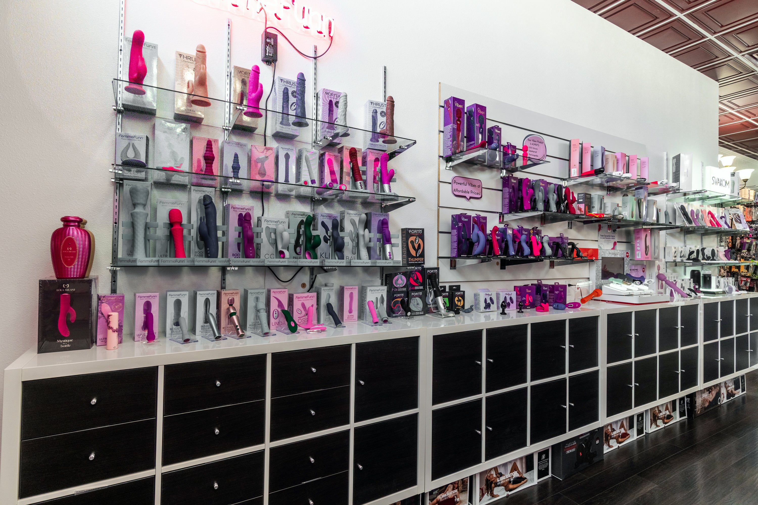 Skitzo Kitty | Adult Toys and Novelties Palm Desert skitzokitty Skitzo Kitty | Adult Toys and Novelties Palm Desert skitzokitty